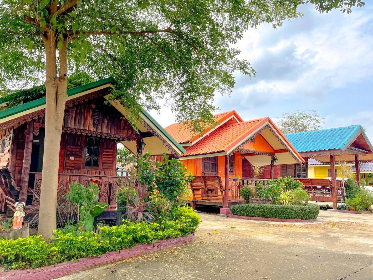 Ruanmai Style Resort 1 Ban Nong Nam Khan Luaran gambar