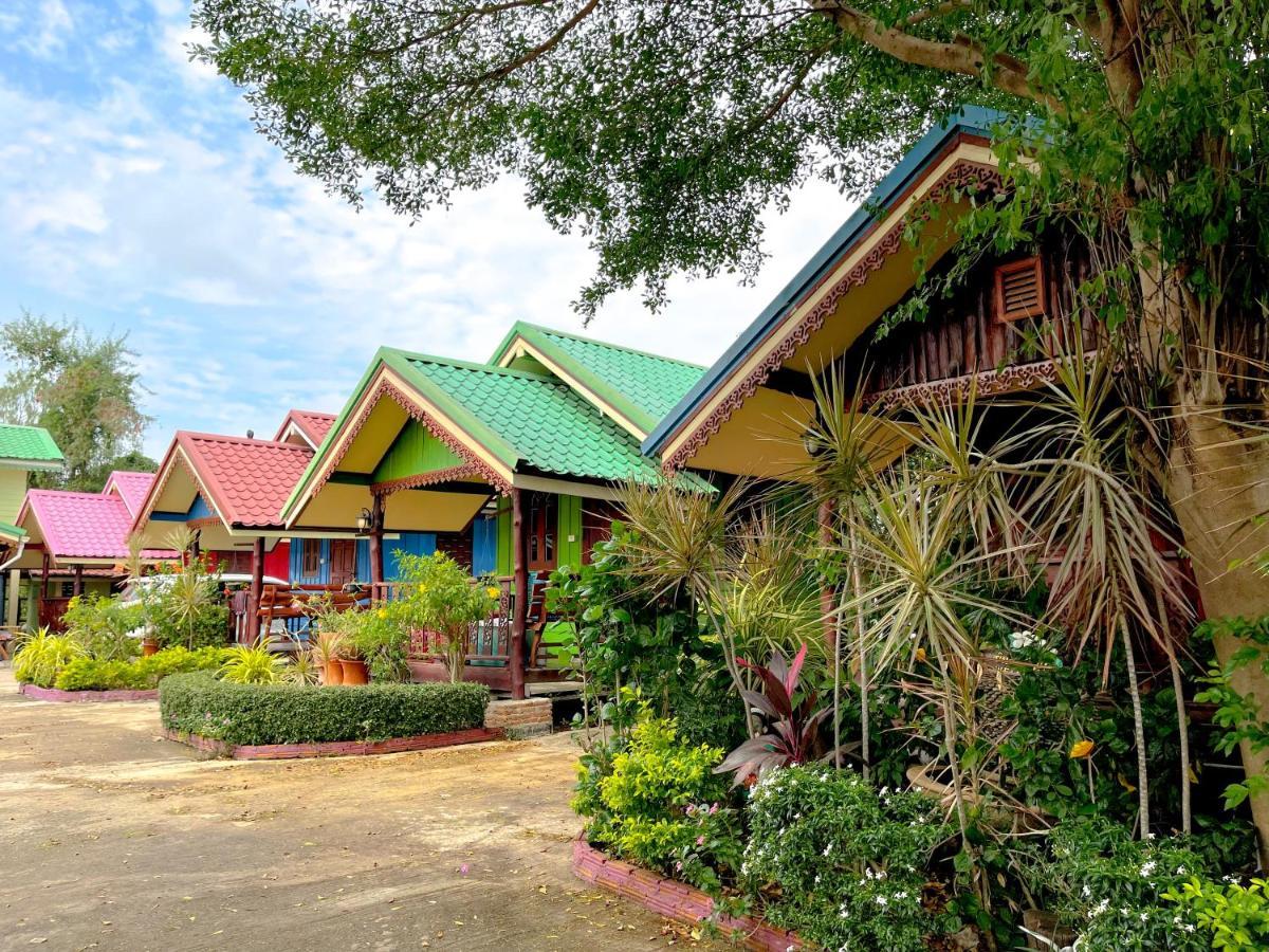 Ruanmai Style Resort 1 Ban Nong Nam Khan Luaran gambar